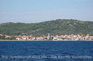 Otok Ugljan > Kukljica > Uferpromenade