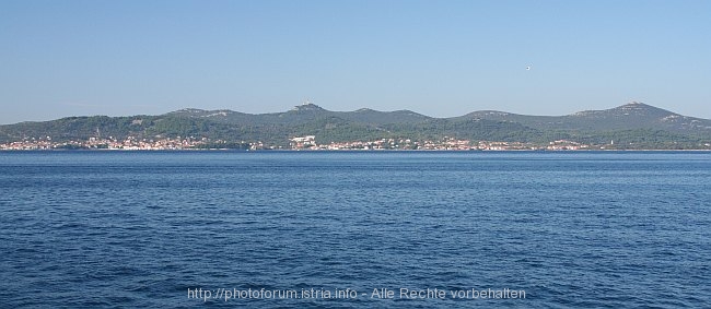 Otok UGLJAN > Blick auf die Insel mit den Orten Kali und Preko