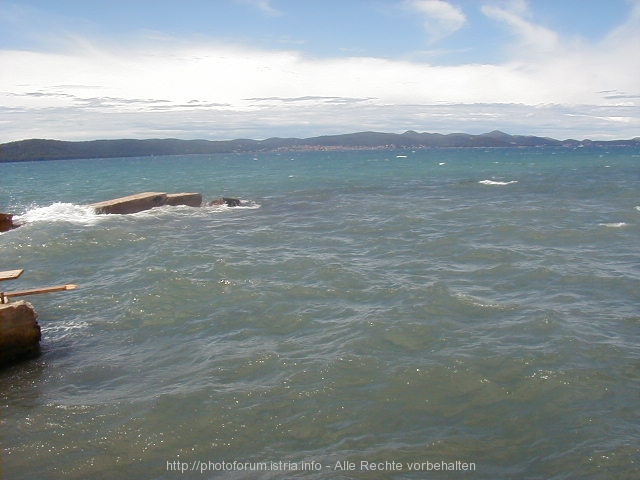 Otok UGLJAN > Blick auf Kukljica