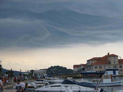 OTOK MURTER > Tisno > Wolkenspiel