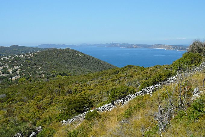 ZVERINAC > Ausblick vom Klis auf Molat