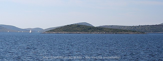 Otok LAVRADA MALA im Srednji kanal