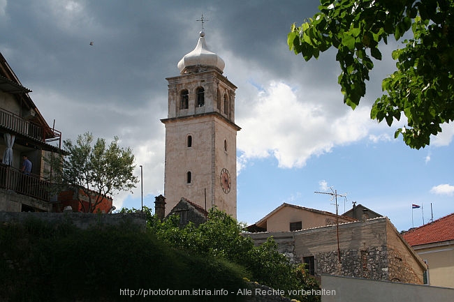 SKRADIN > Kirche der Hl Madonna > Glockenturm