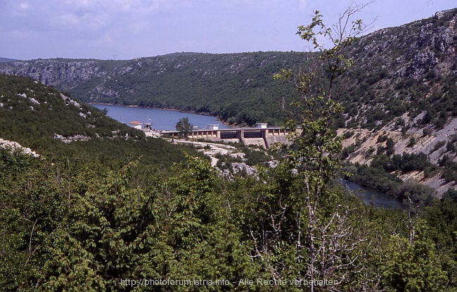 CETINA > Staustufe bei Vela Njiva