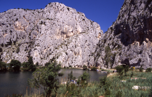 CETINA > bei Omis