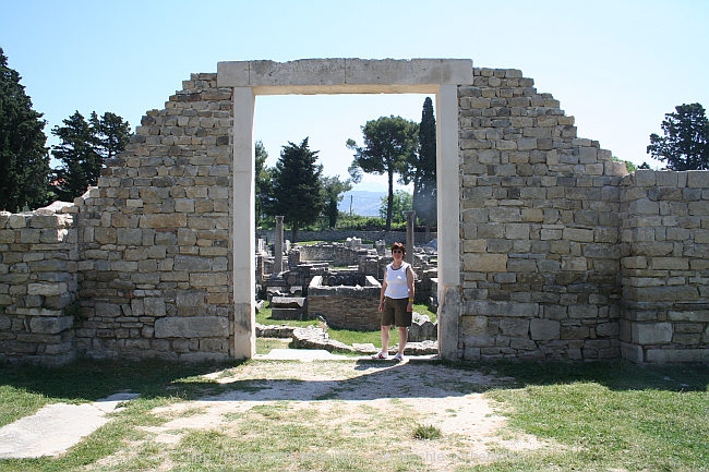 SALONA in Solin > Manastirine