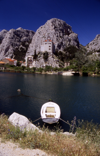 OMIS > Cetina