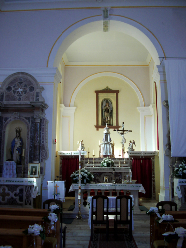 GRADAC > Kirche Sveti Mihovil > innen