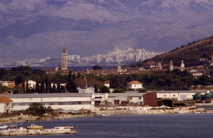 SEGET DONJI > Blick auf Trogir und Split