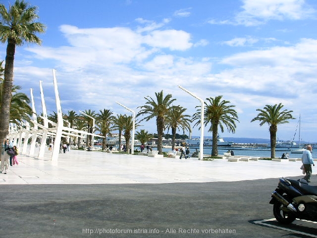 SPLIT > Altstadt > Hafenpromenade