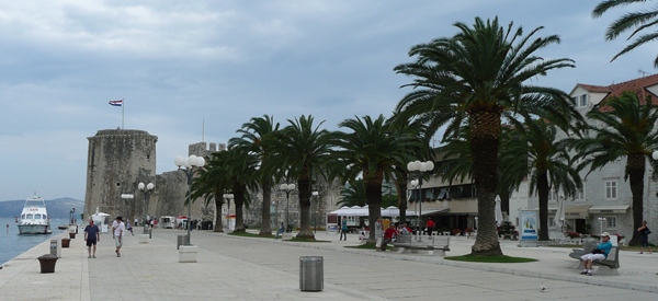 TROGIR > Am Hafen