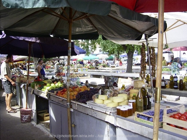 TROGIR > Festland > Marktplatz