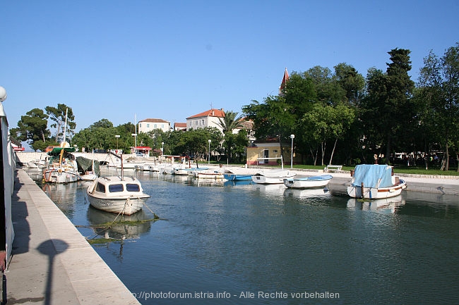 TROGIR > Festland > Altstadtkanal mit steinerner Brücke