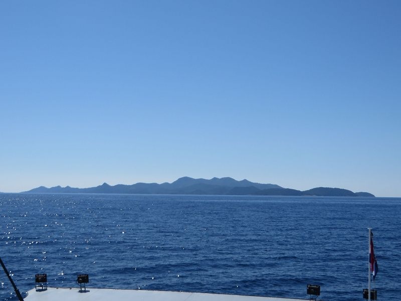 Tagesausflug nach Lastovo > Fährüberfahrt > Blick auf die Insel