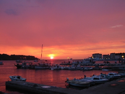 POREC > Altstadt > Hafen - ABEND IM HAFEN