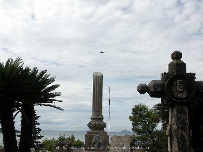 CAVTAT > Friedhof am Mausoleum Racic > Geschichte und Impressionen vom Mausoleum