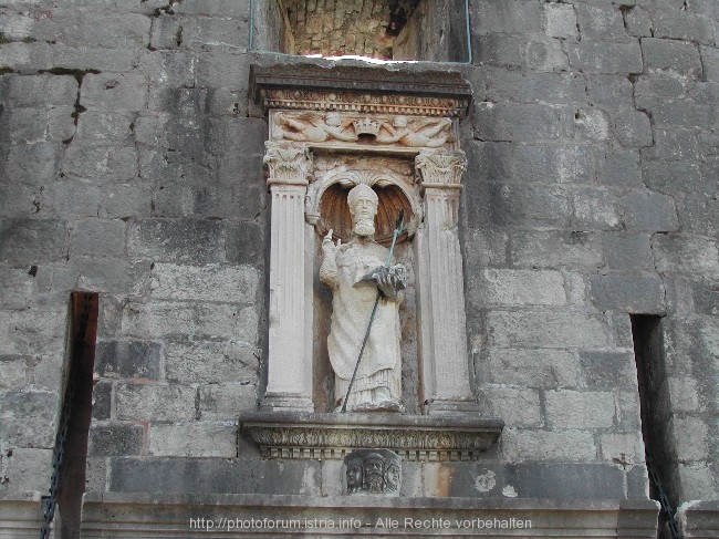 Vor der Stadtmauer von Dubrovnik 6