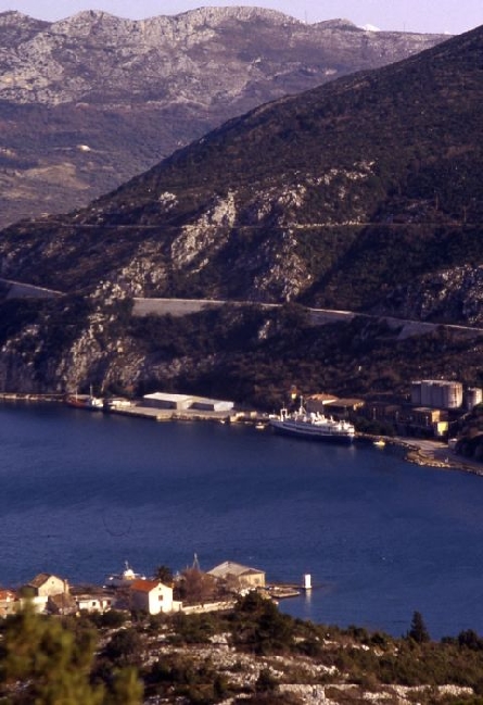 MOKOSICA > Panoramablick auf den Ort und die Bucht von Ombla