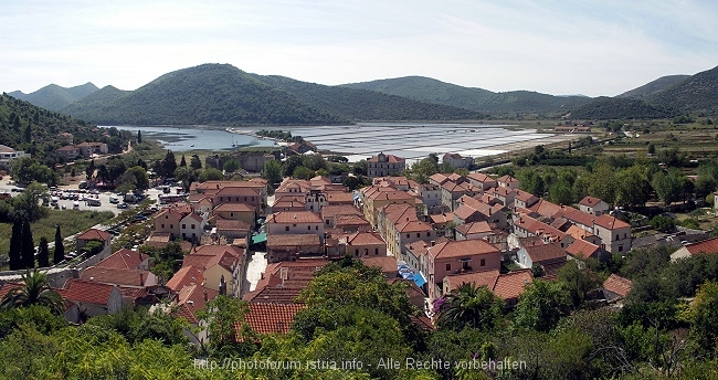 VELIKI STON > Panoramablick auf Veliki Ston