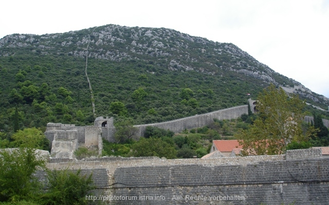 VELIKI STON > Wehrmauer