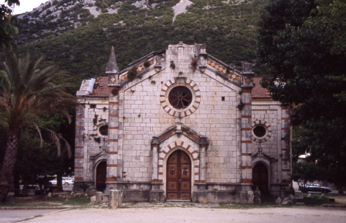 VELIKI STON > Kirche