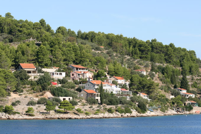 Vela Luka > Ausfahrt aus der Bucht