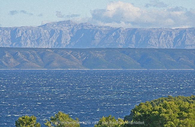 VELA LUKA > Blick zur Makarskariviera > Sveti Juraj