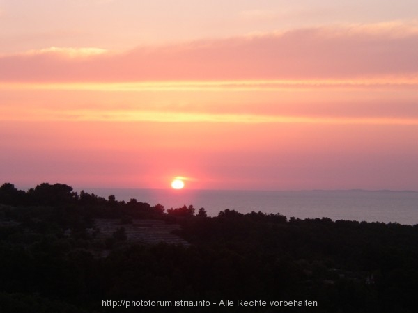 VELA LUKA > Camp Mindel > Sonnenuntergang