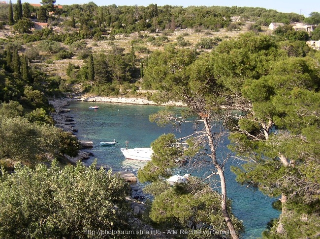 VELA LUKA > Camp Mindel > Bucht Stracinscica