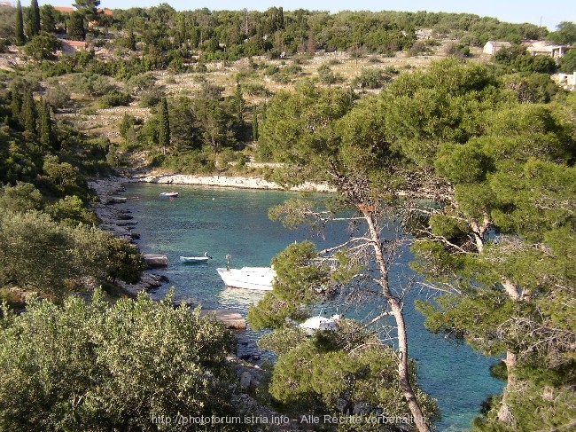 VELA LUKA > Camp Mindel > Bucht Stracinscica