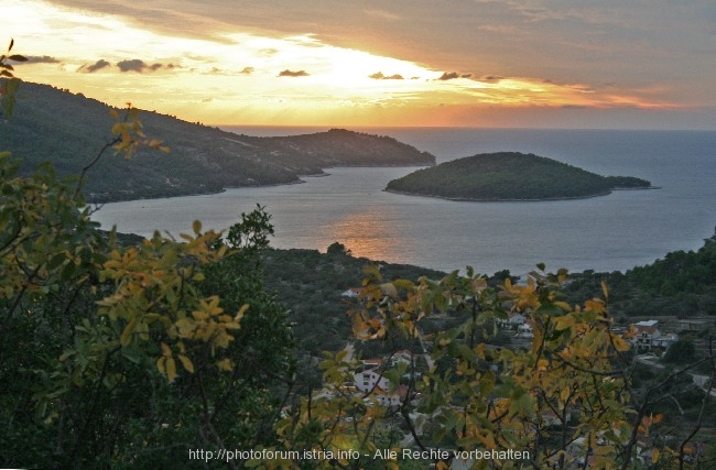 VELA LUKA > Blick nach Westen > Insel Osjak