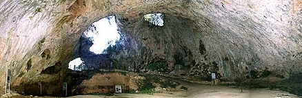 VELA LUKA > Spila vela (Große Höhle)