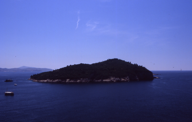 OTOK LOKRUM > Blick von der Stadtmauer Dubrovniks