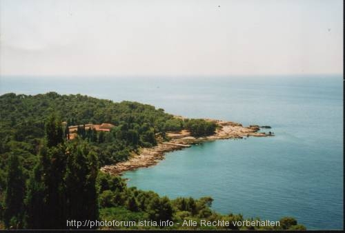 Ein Teil von Lokrum mit blick auf das Kloster