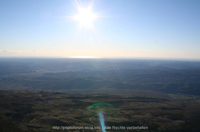 NATURPARK UCKA > Vojak > Ausblick Adria über Istrien hinweg