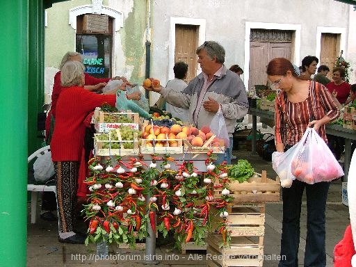 rovinj>markt