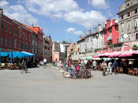 ROVINJ > Trg maršala Tita