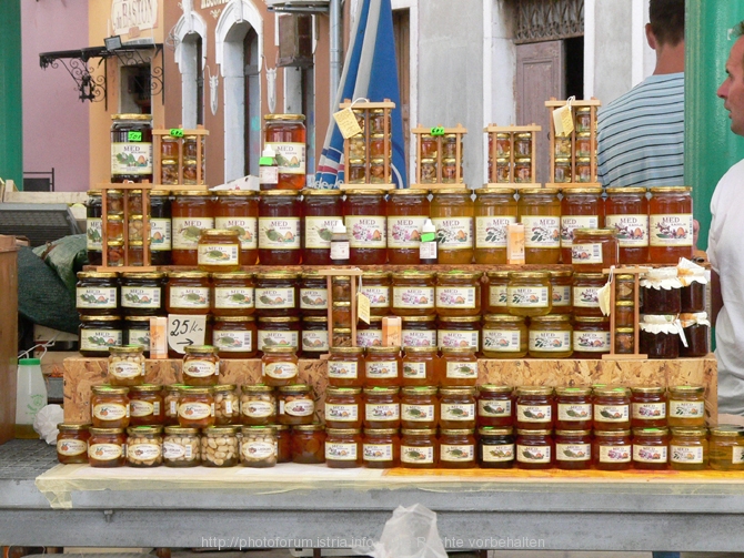 Rovinj-Markt-Med