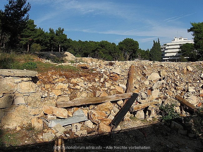 ROVINJ > Hotel Lone > Grundstück nach dem Abriss des Montauro