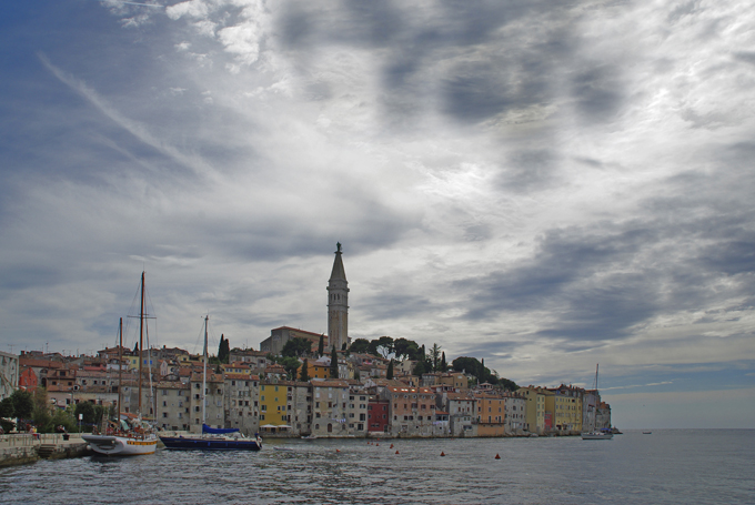 Rovinj Stadt im Meer 5