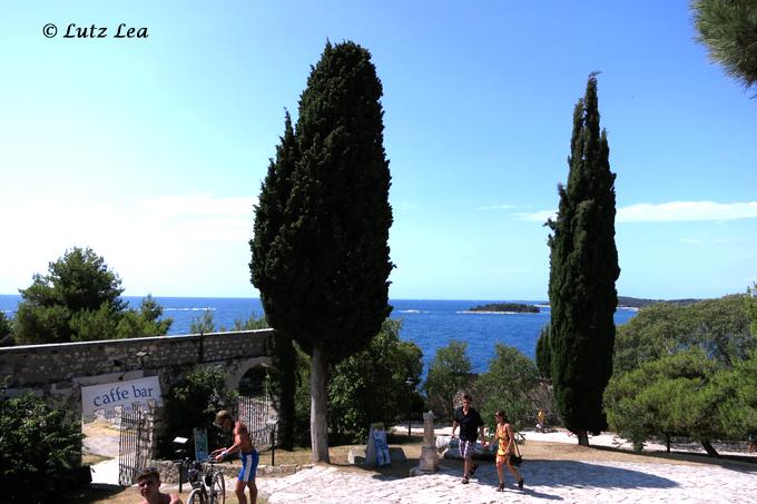 Zypressenblick oberhalb>Rovinj