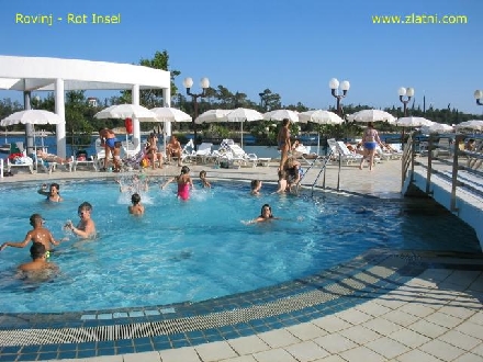 ROVINJ > Crveni otok < Hotelpool