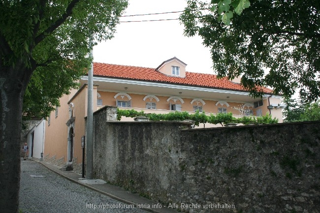 Novi Vinodolski > Besuch der Stadt 9