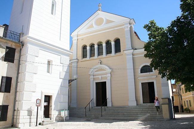 NOVI VINODOLSKI > Kirche Sv Filipa i Jakova