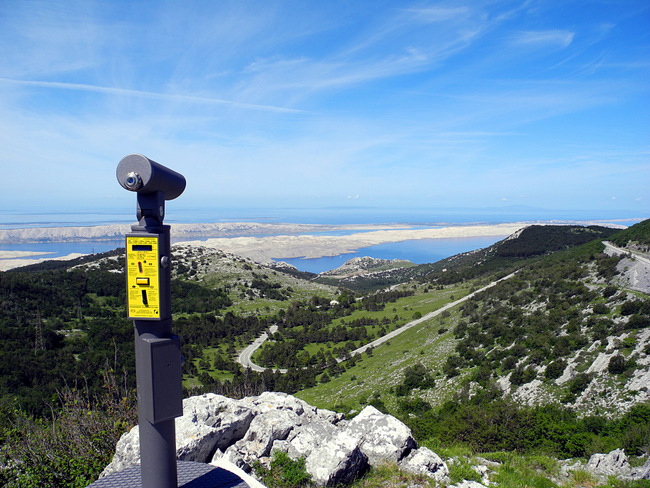 KARLOBAG > Wanderweg mit Blick auf Pag