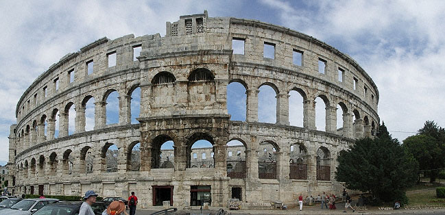 PULA > Amphitheater