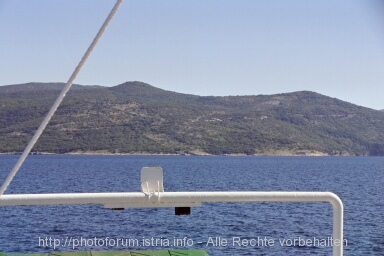 Otok CRES > Fähre  Brestovac - Porozina > Überfahrt