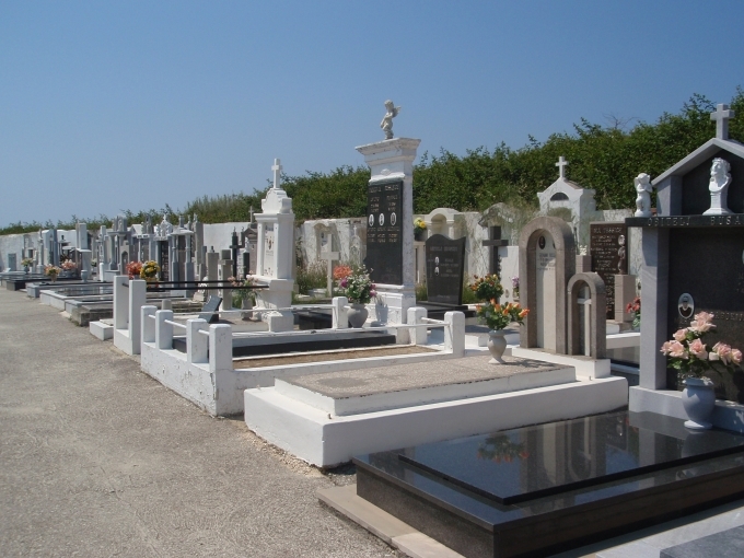 Ausflug Susak Friedhof 2