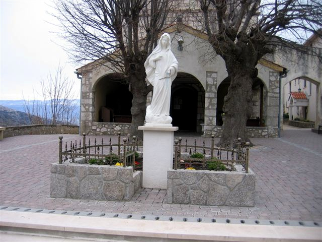 Baska - Batomalj Marienstatue