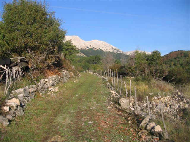 BASKA > Wanderwege bei Baska